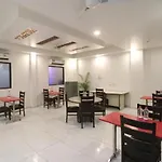 Majestic Park B & B At Delhi Airport