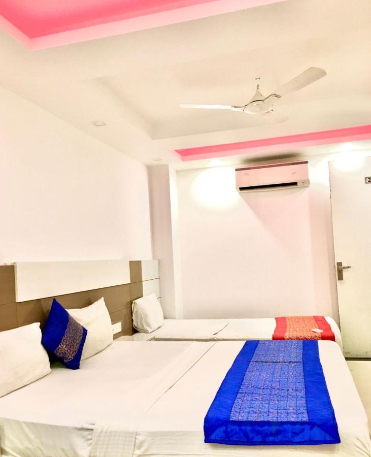 Bed & Breakfast Majestic Park At Delhi Airport 4*