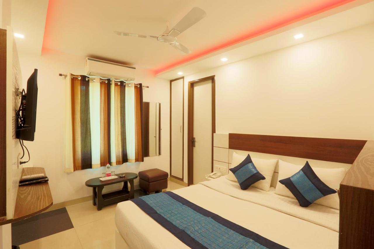 Bed & Breakfast Majestic Park At Delhi Airport 4*