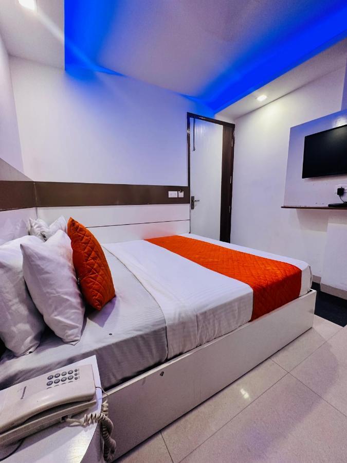 Bed & Breakfast Majestic Park At Delhi Airport New Delhi