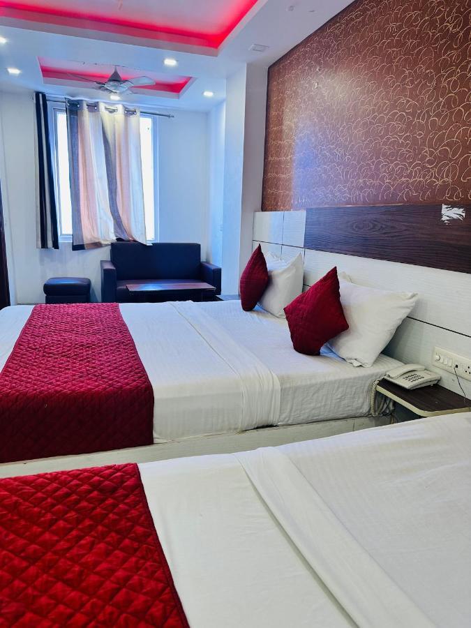 Majestic Park At Delhi Airport 4* New Delhi